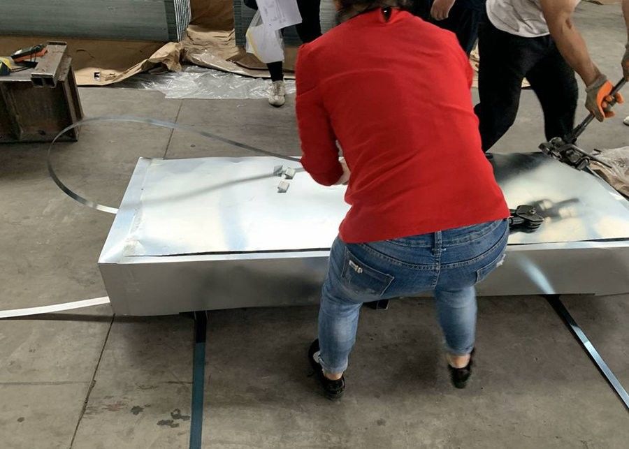 SGCC G275 Corrugated Galvanized Roofing Sheet with JIS G3302 Standard for Roof, Wall, and Fence Applications