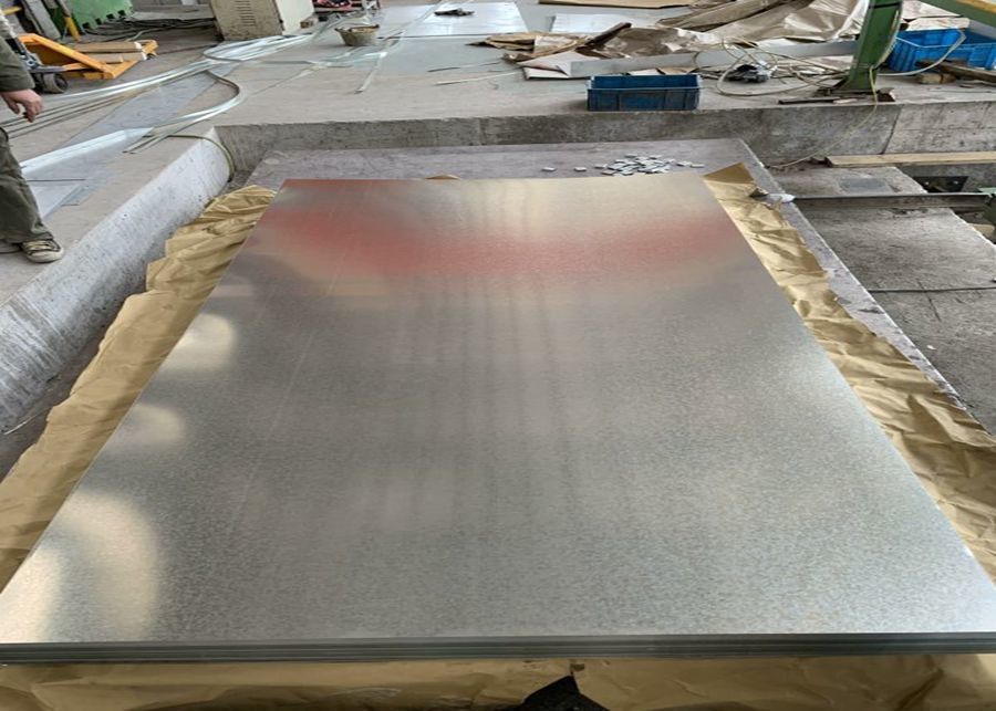 0.15–3.8mm JIS G3302 SGCC Hot Dipped Galvanized Steel Sheet Z40–Z275 for Pipe and Construction Applications