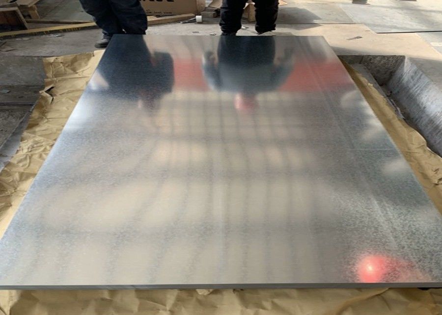 0.15–3.8mm Z275 Hot Dipped Galvanized Steel Sheet Regular Spangle SGCC DX51D for Container and Construction Applications